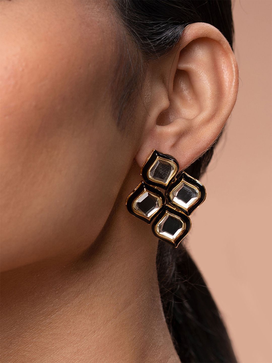

Isharya Contemporary Studs Earrings, Gold