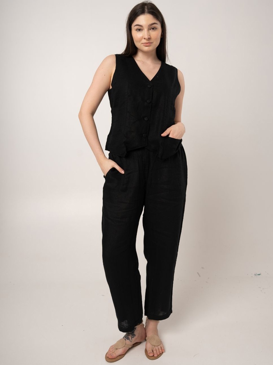 

Fabulous Sleeveless Linen Waistcoat & Trouser, Black