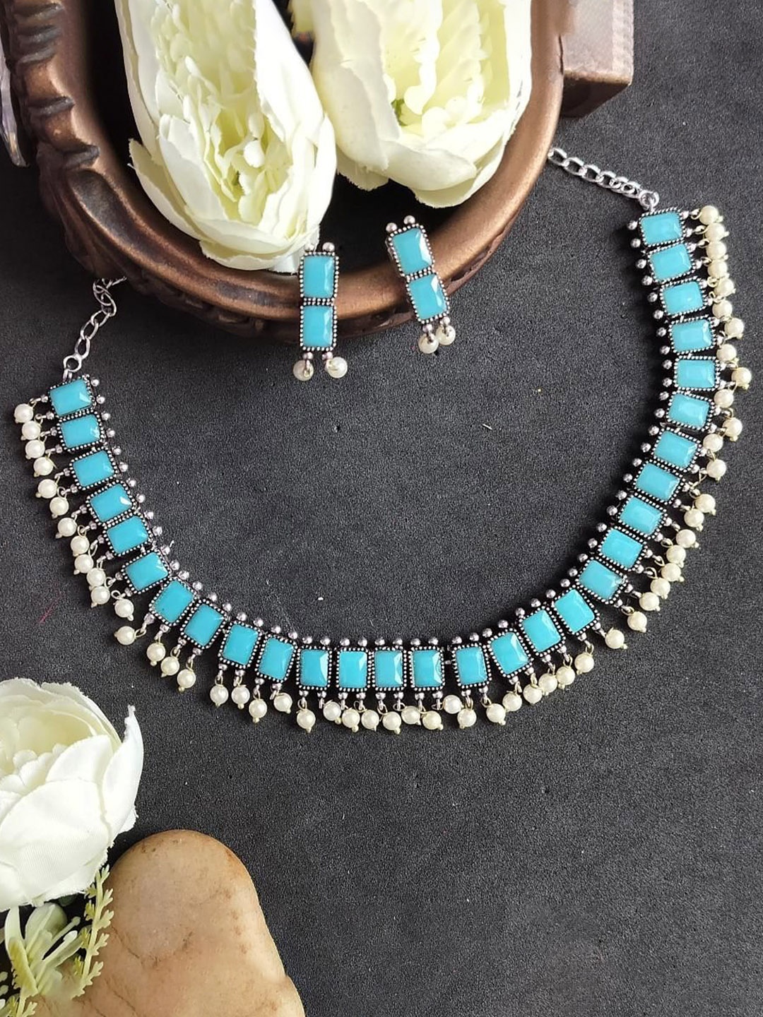 

Efulgenz Rhodium-Plated Crystal Stones Studded & Beaded Jewellery Set, Silver