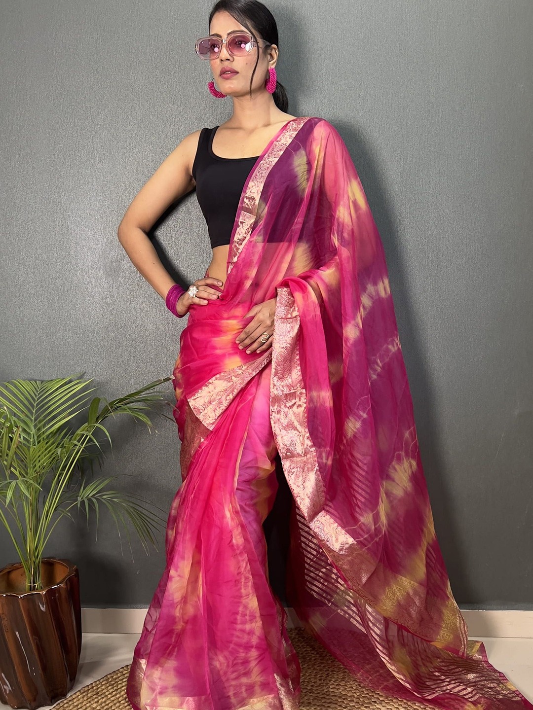 

KALINI Tie and Dye Zari Organza Saree, Pink