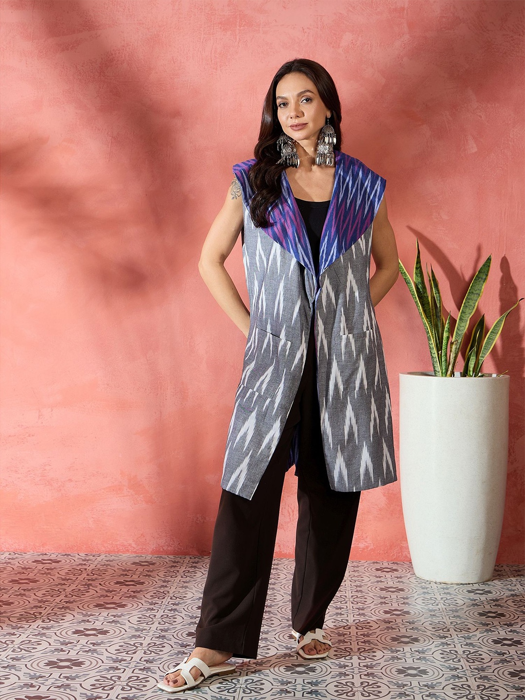 

InWeave Women Printed Longline Shrug, Grey