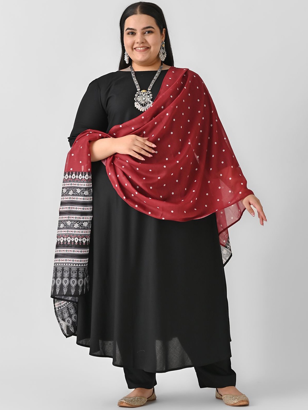 

Shape of me by Rustorange Women Regular Kurta with Trousers & With Dupatta, Black