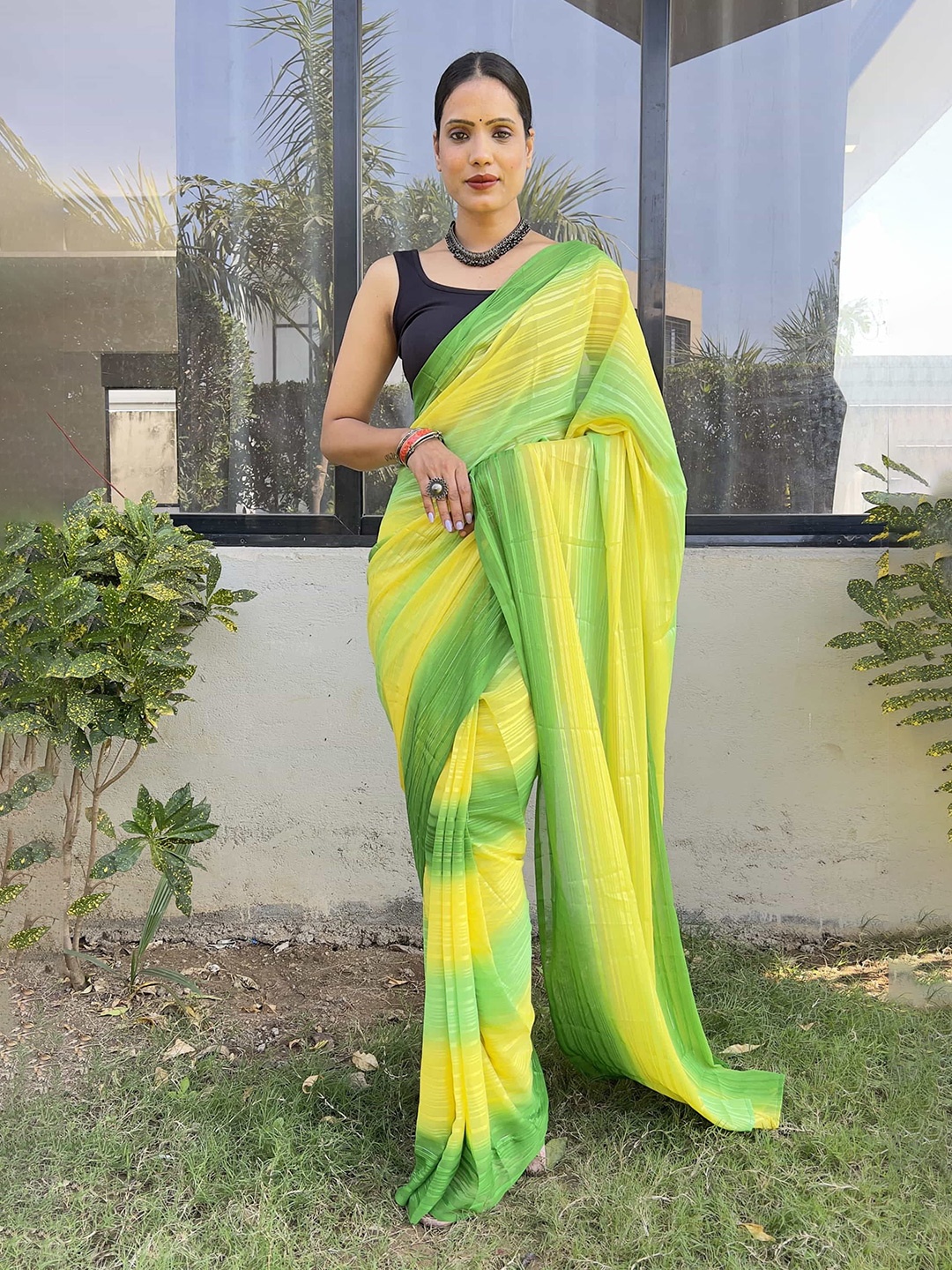 

KALINI Striped Pure Chiffon Ready to Wear Jamdani Saree, Yellow