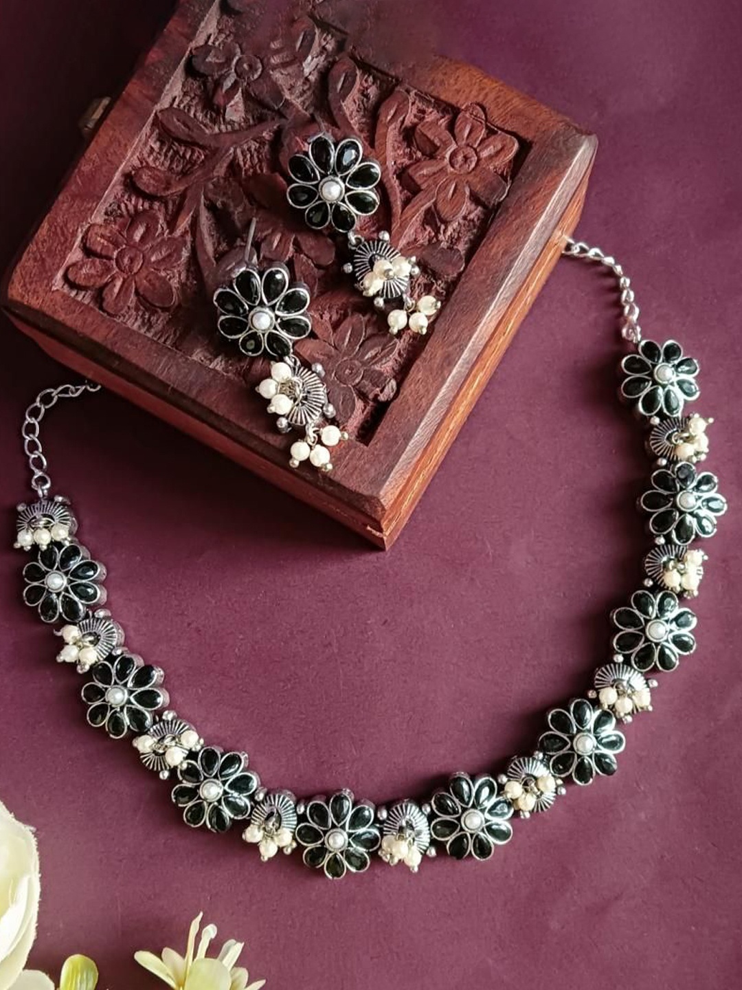 

Efulgenz Oxidized Rhodium-Plated Stone-Studded & Beaded Jewellery Set, Silver