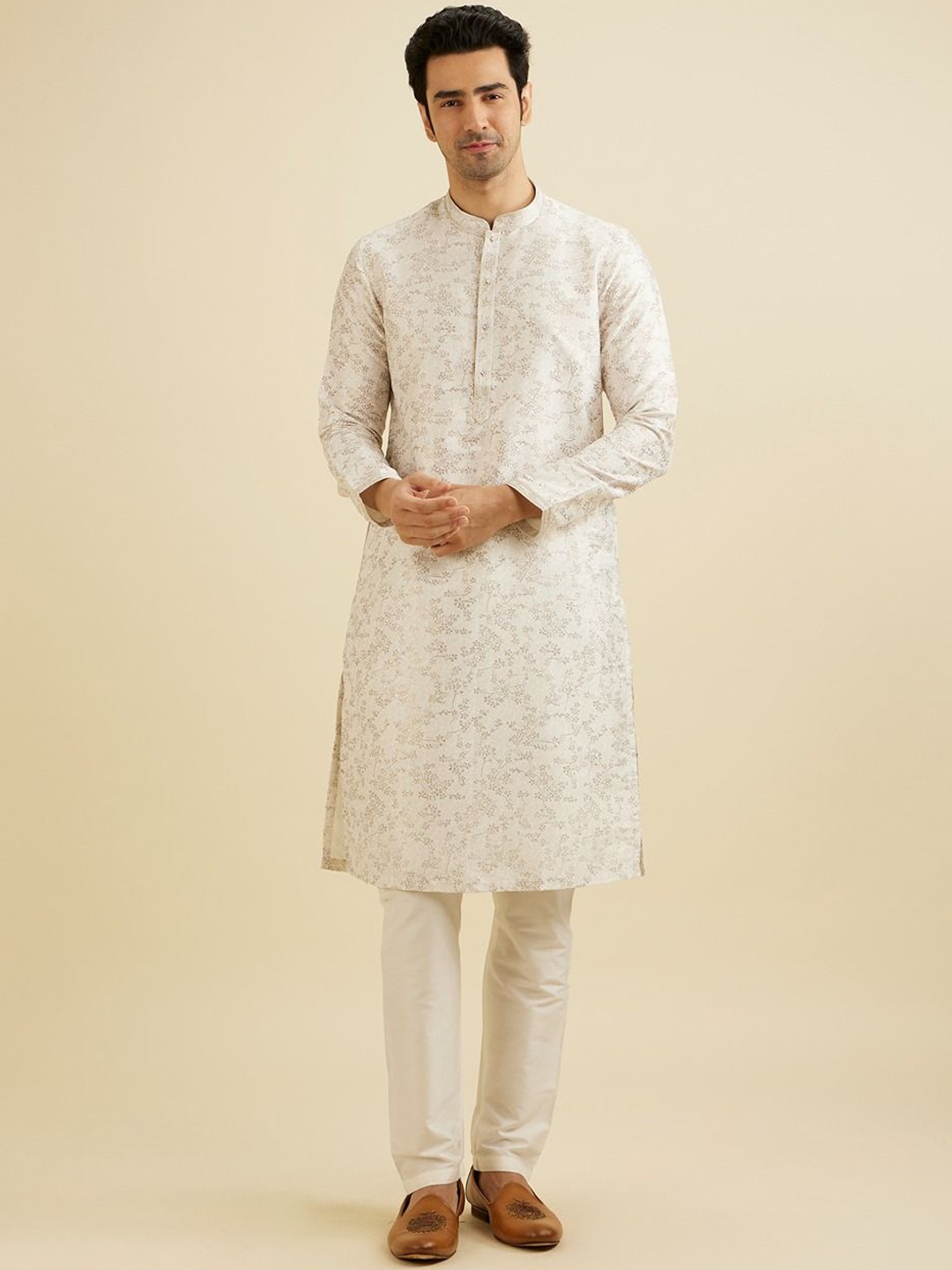 

Manyavar Men Printed Regular Kurta with Pyjamas, White
