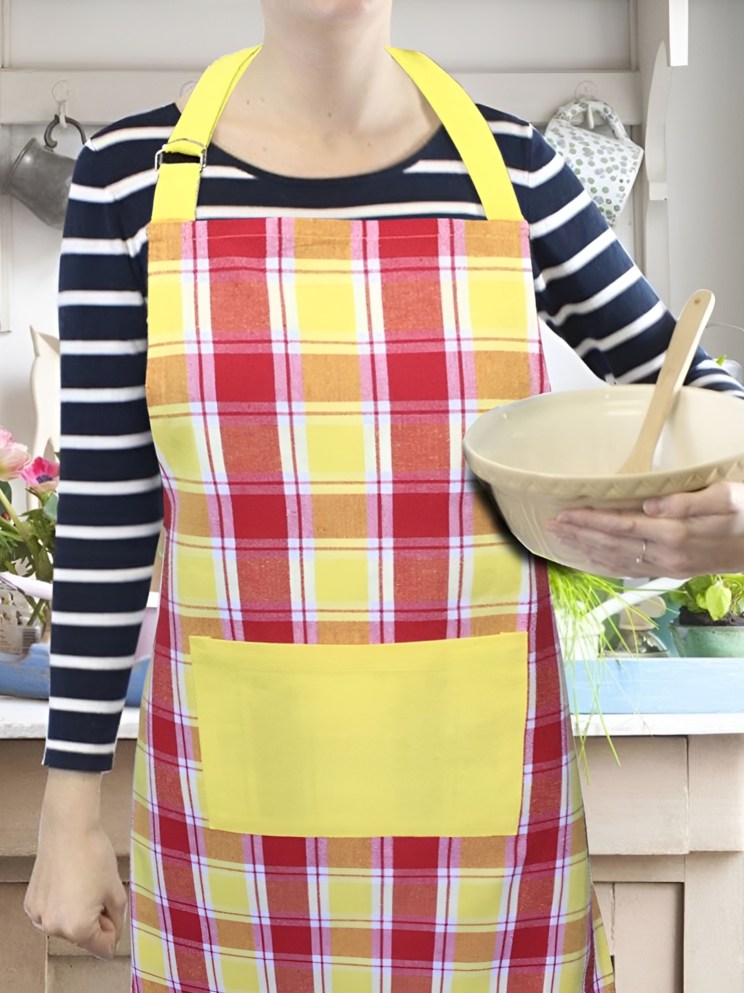 

Lushomes 3-Pcs Yellow & Red Cotton Apron With Gloves