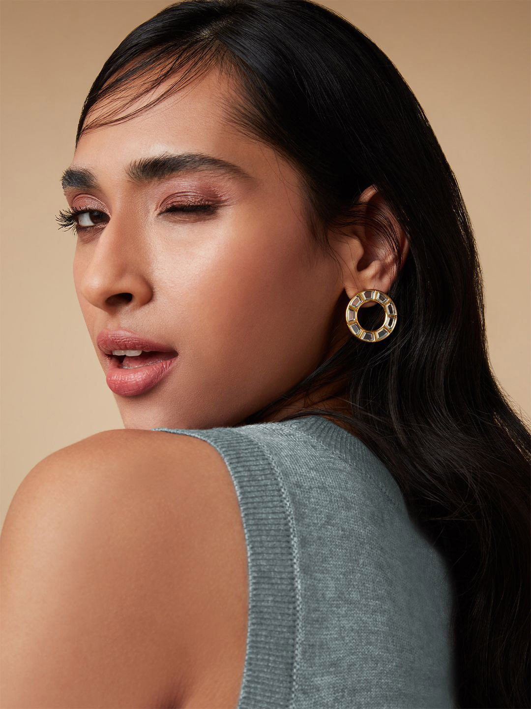 

Isharya Contemporary Studs Earrings, Gold