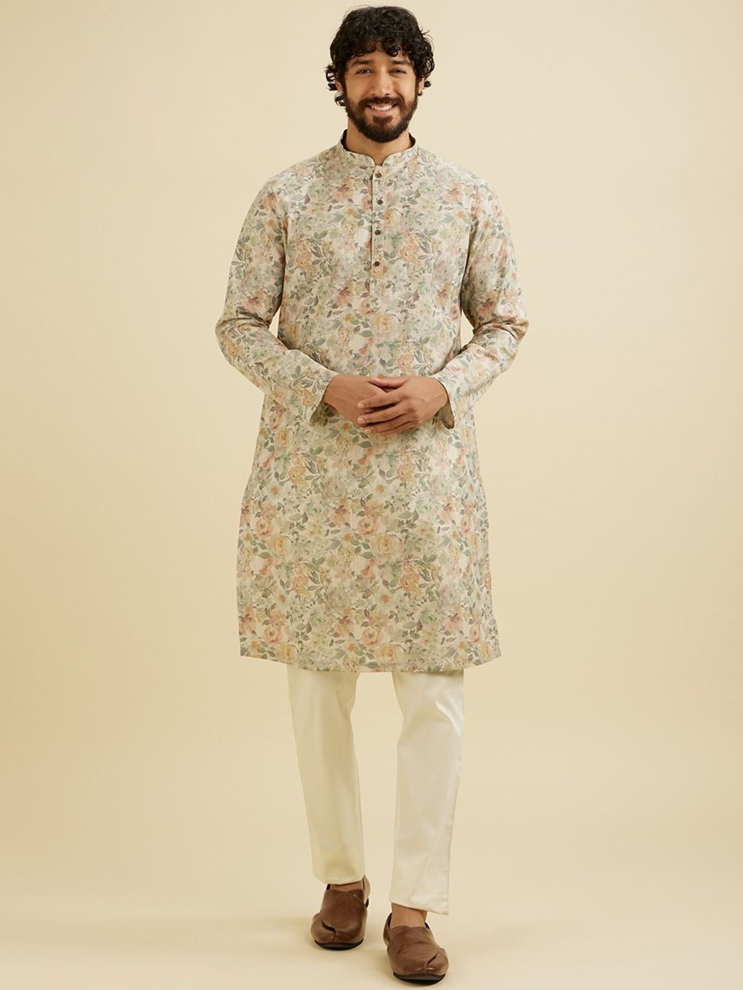 

Manyavar Men Floral Printed Kurta, Beige