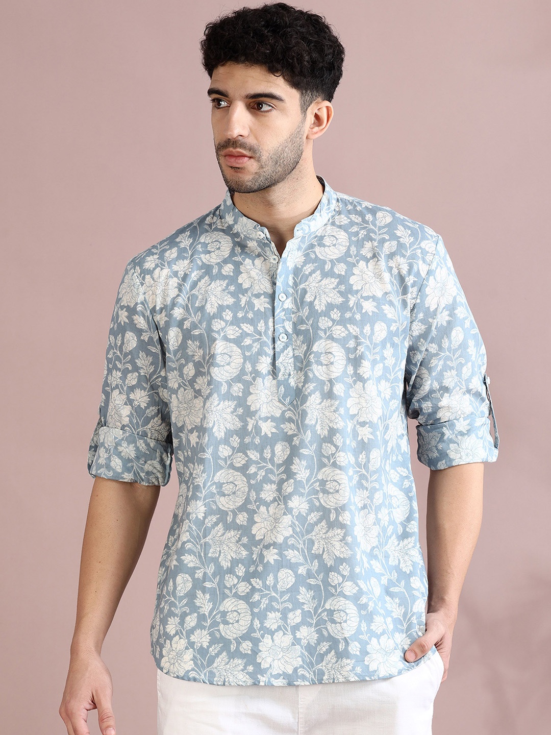 

FILORI Men Pure Cotton Floral Printed Short Kurta, Blue