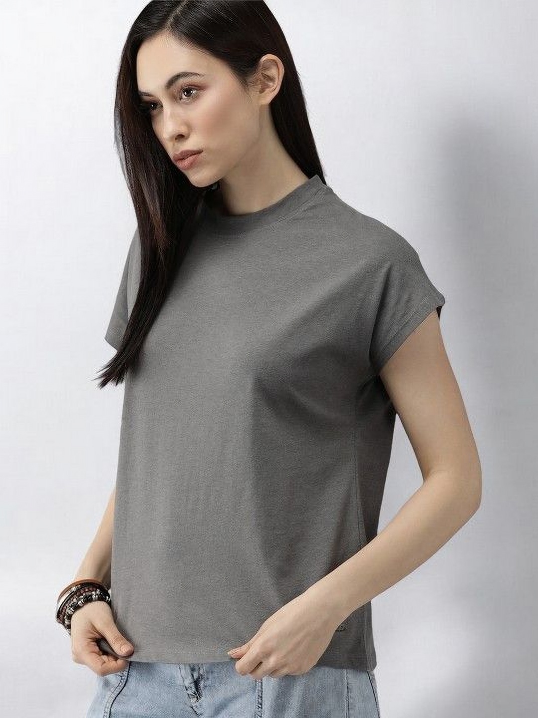 

GUTI Women Pure Cotton Pockets T-shirt, Grey
