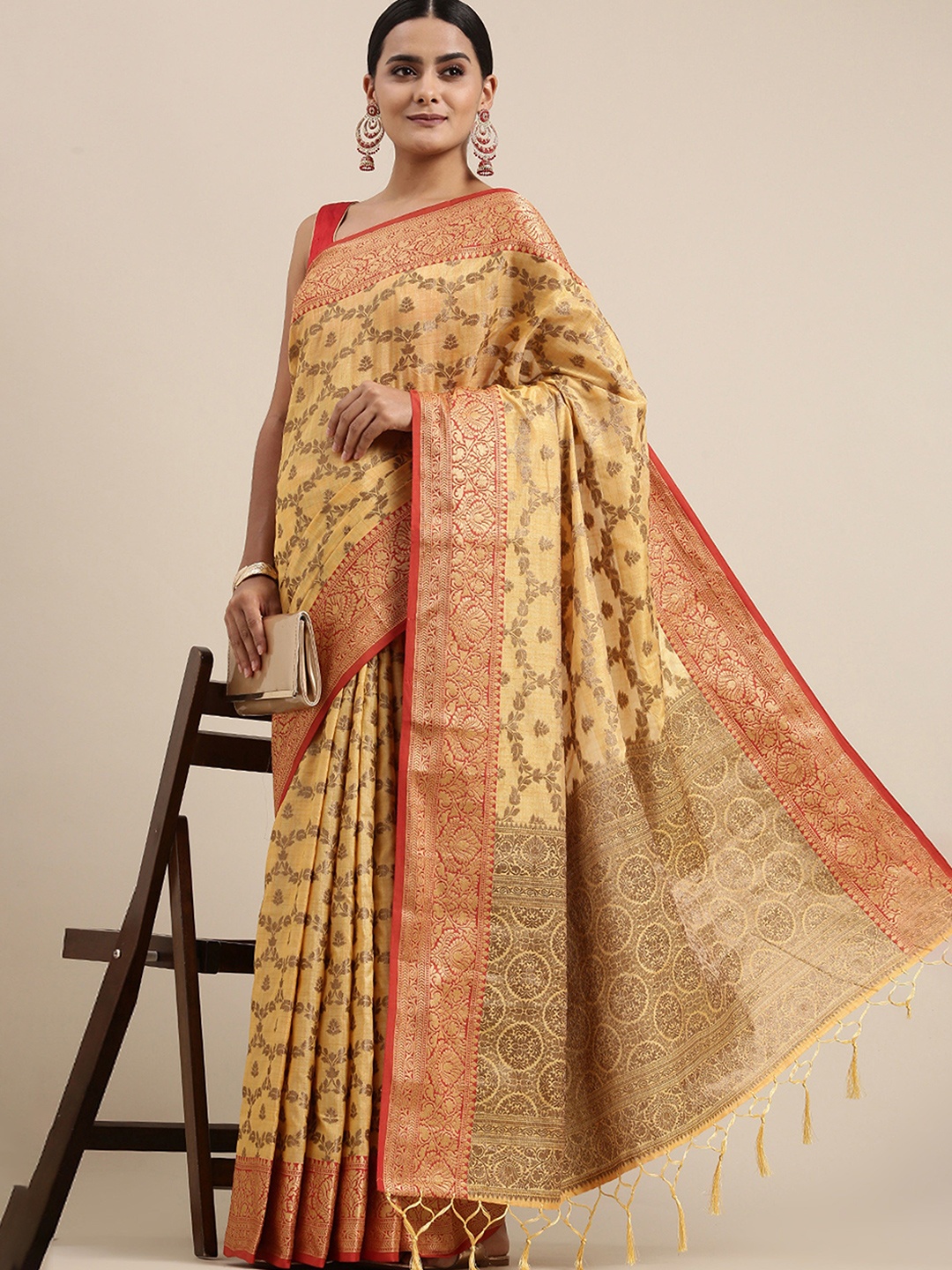 

HEER FASHION Woven Design Zari Banarasi Saree, Yellow