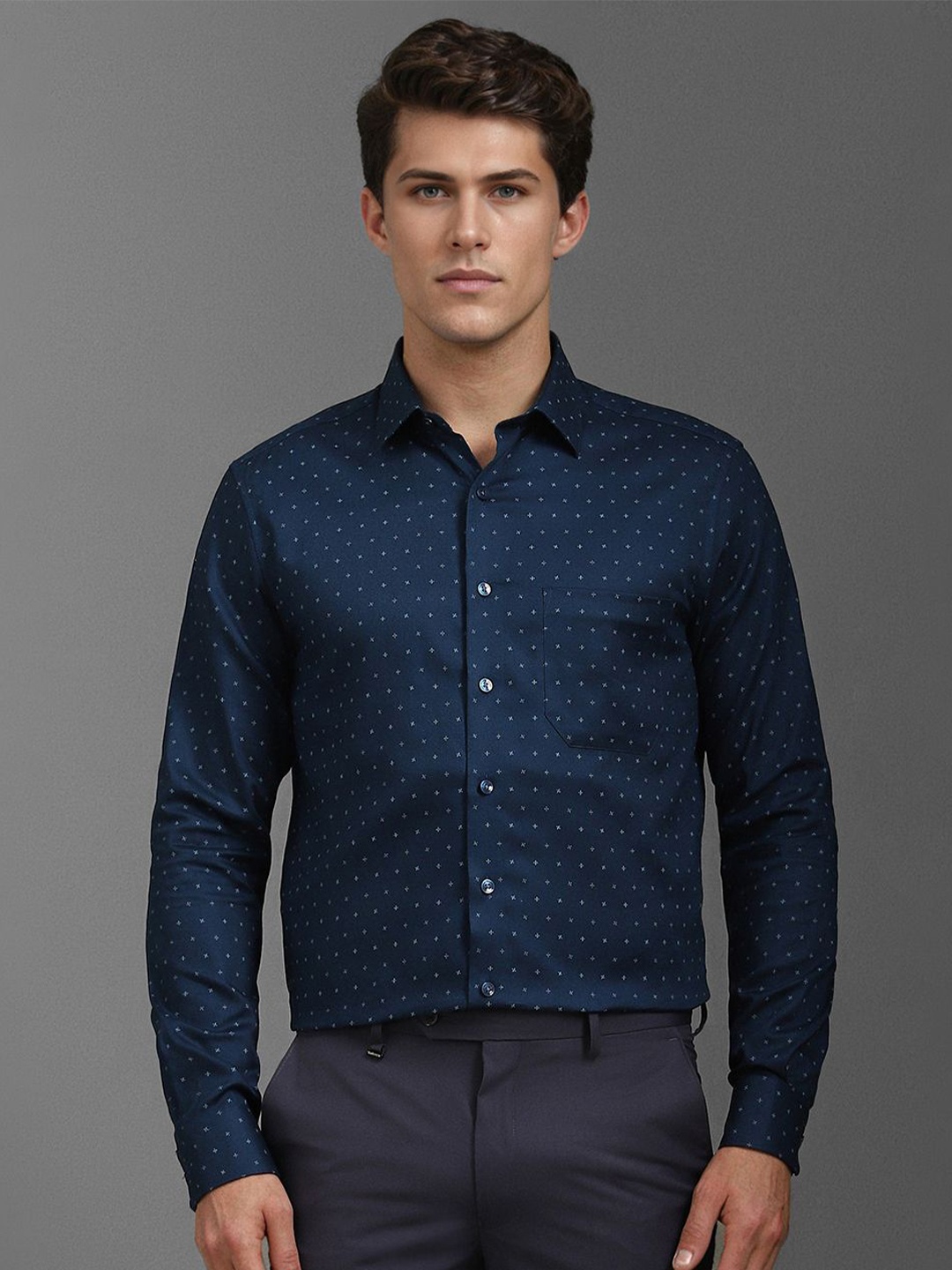 

Louis Philippe Men Slim Fit Opaque Printed Formal Shirt, Navy blue