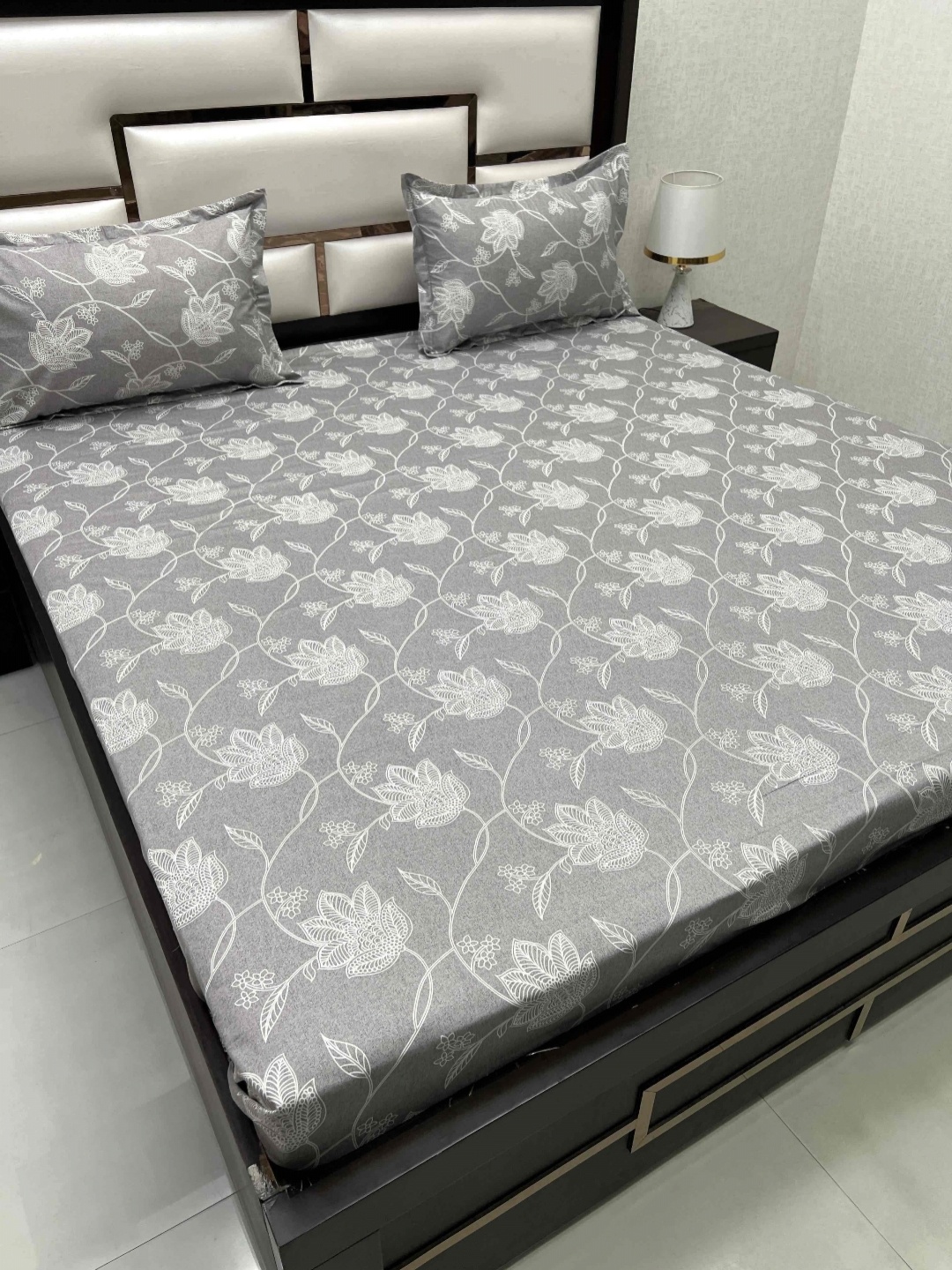 

Pure Decor Grey & White Floral 220 TC Queen Bedsheet with 2 Pillow Covers