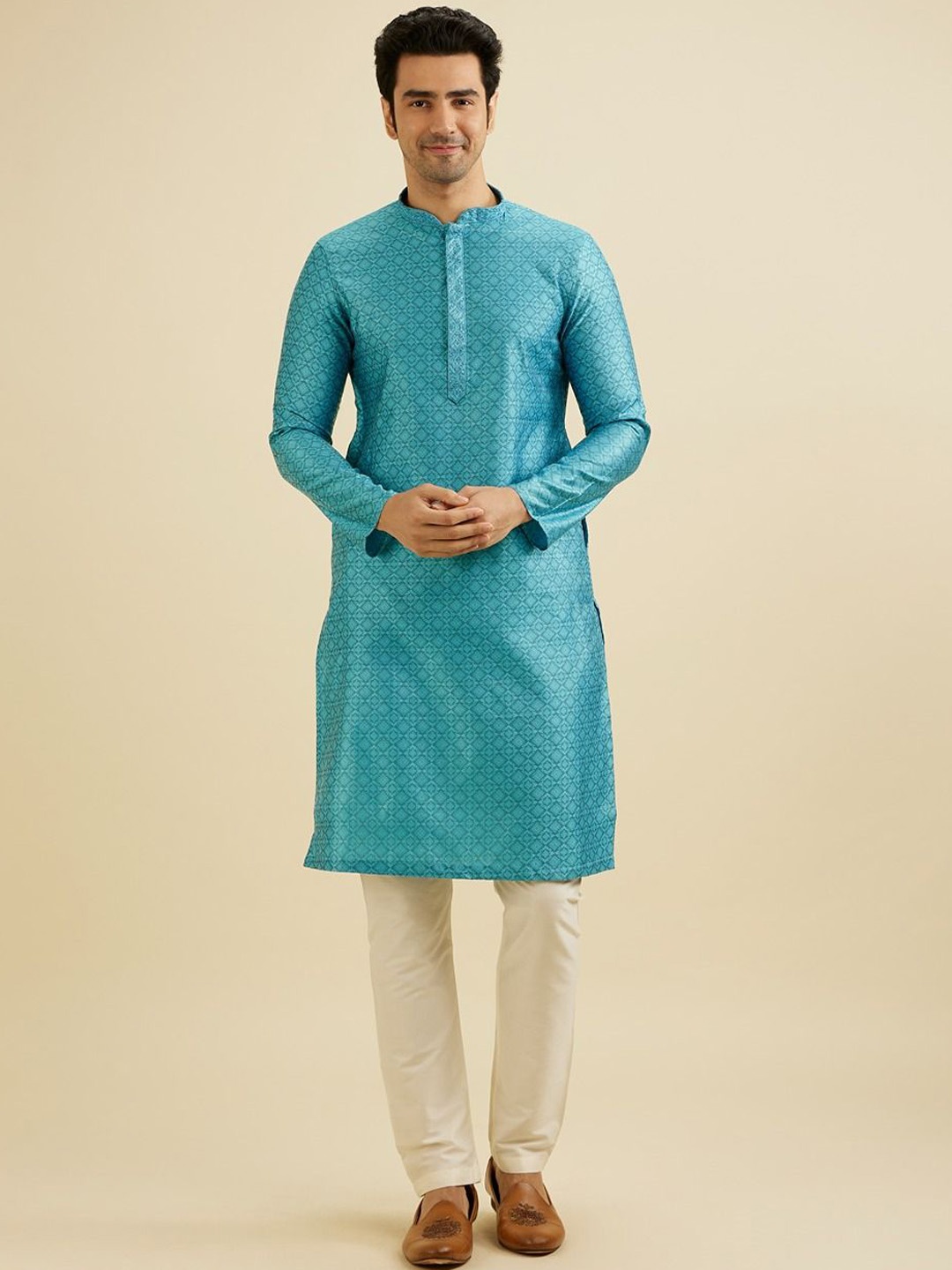 

Manyavar Men Embroidered Regular Sequinned Kurta with Pyjamas, Blue