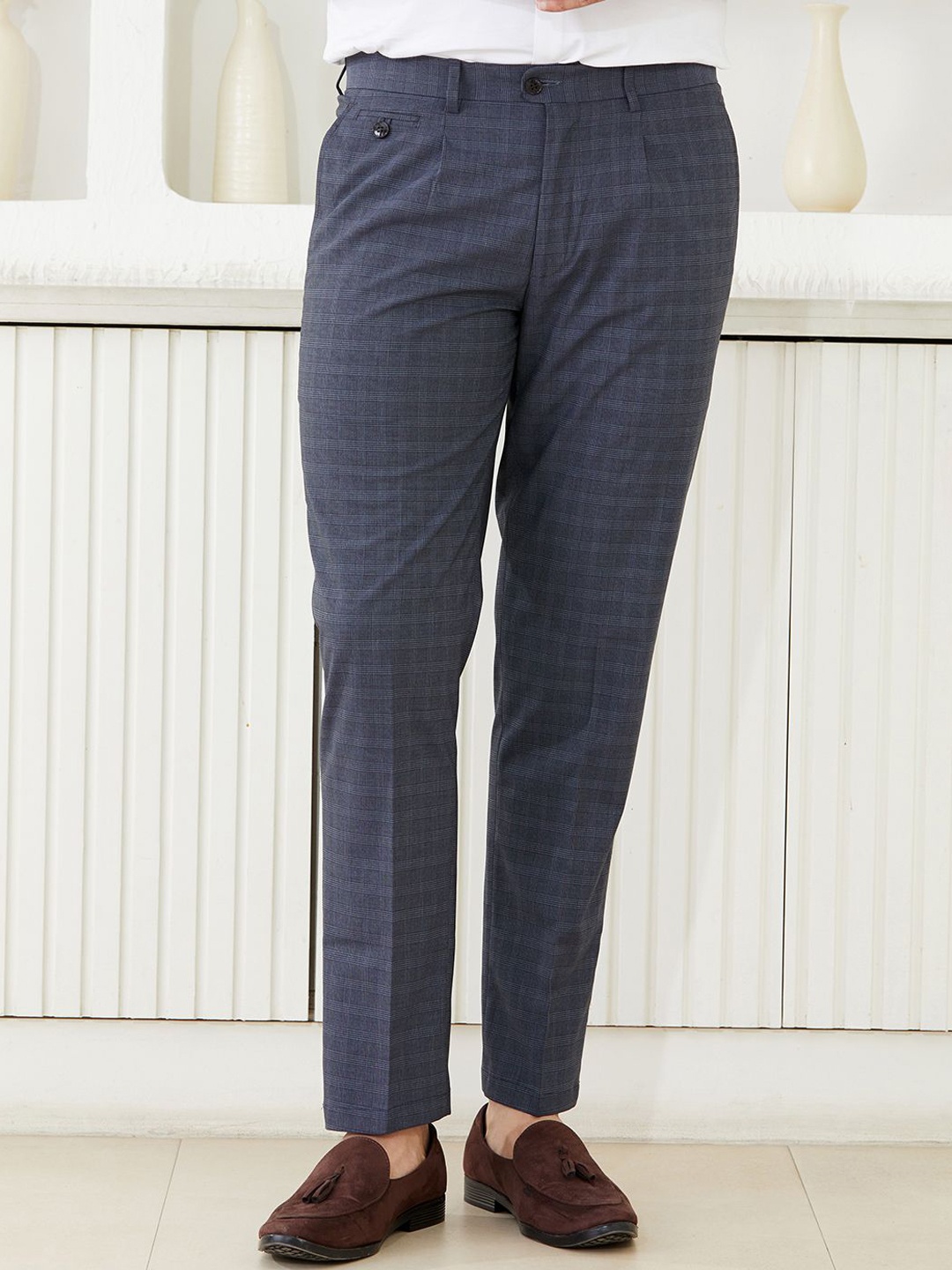 

MR BUTTON Men Checked Tailored Pleated Trousers, Blue