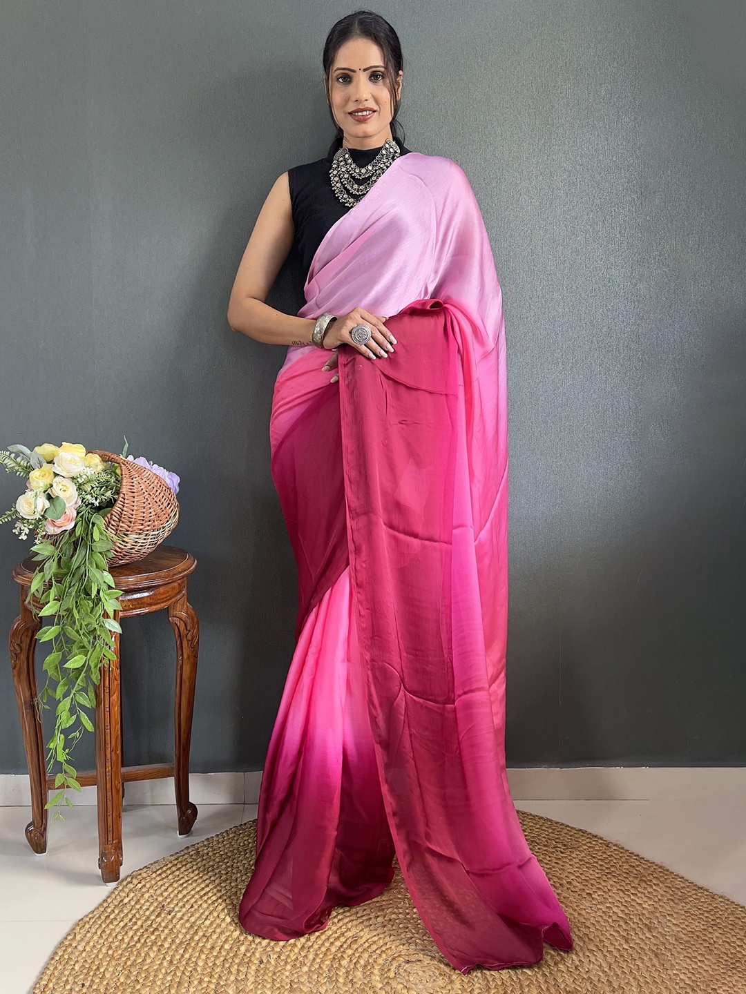 

KALINI Colourblocked Pure Crepe Saree, Pink