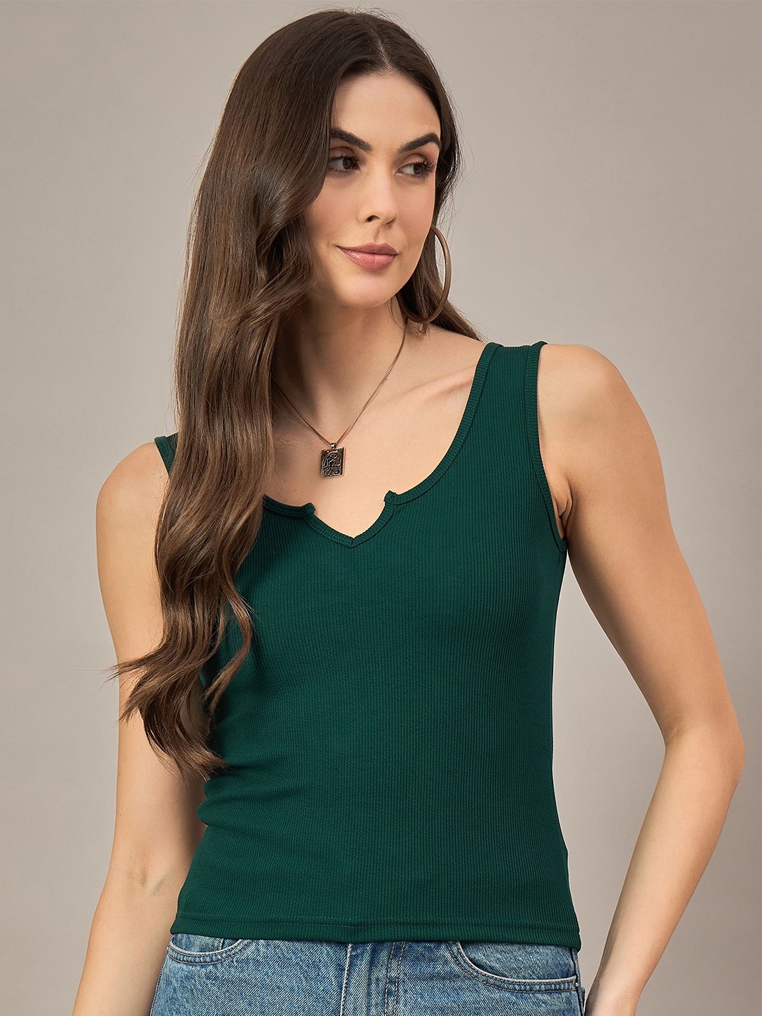 

The Roadster Lifestyle Co Women Round Neck Sleeveless Crop Top, Teal