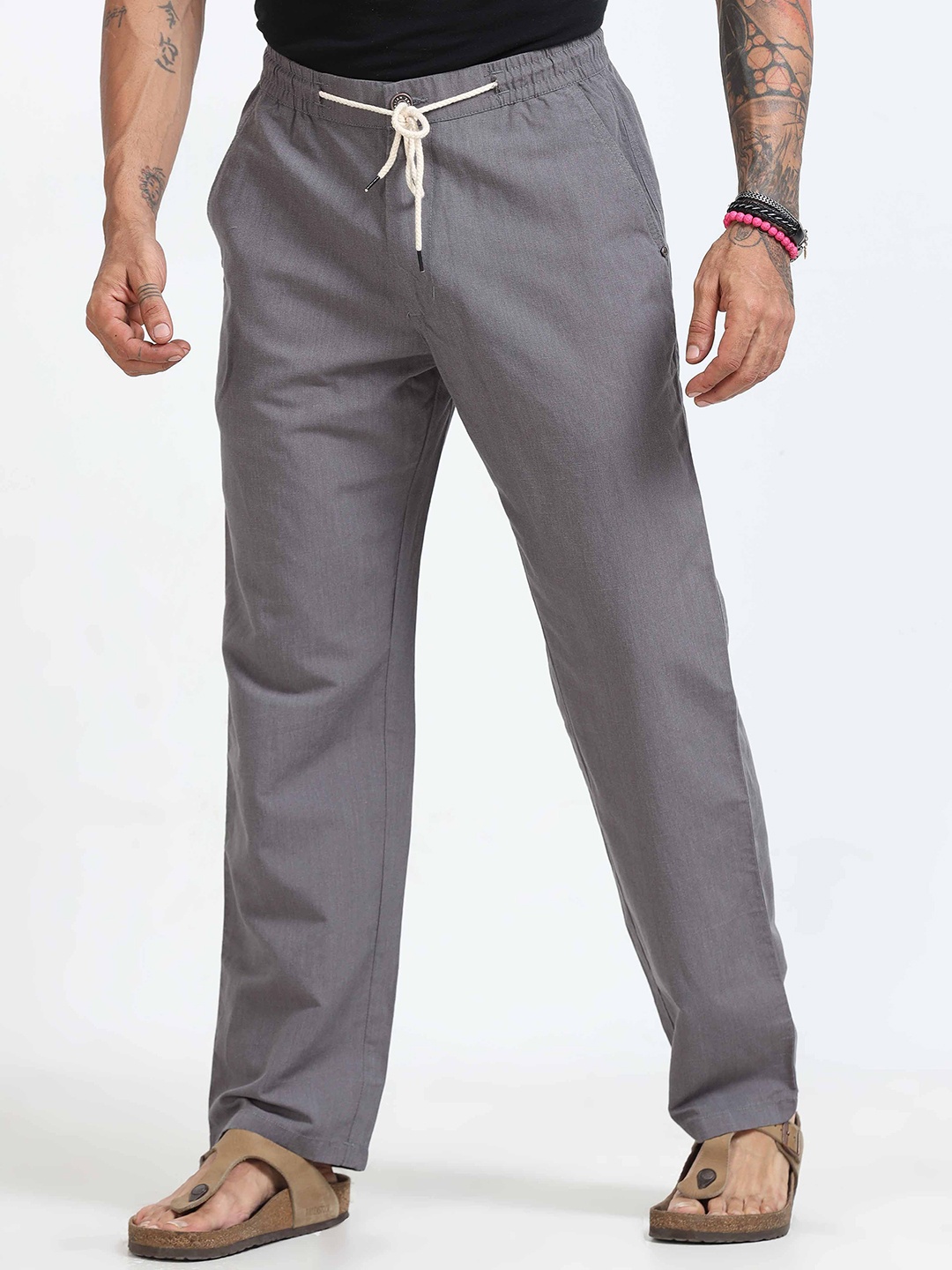 

Italian Colony Men Casual Trousers, Grey