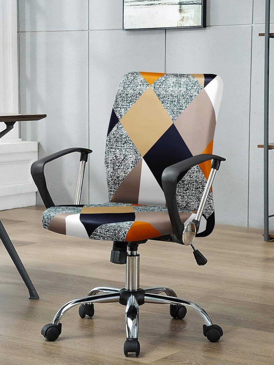 

HOUSE OF QUIRK White & Orange-Colored Printed Stretchable Desk Chair Cover