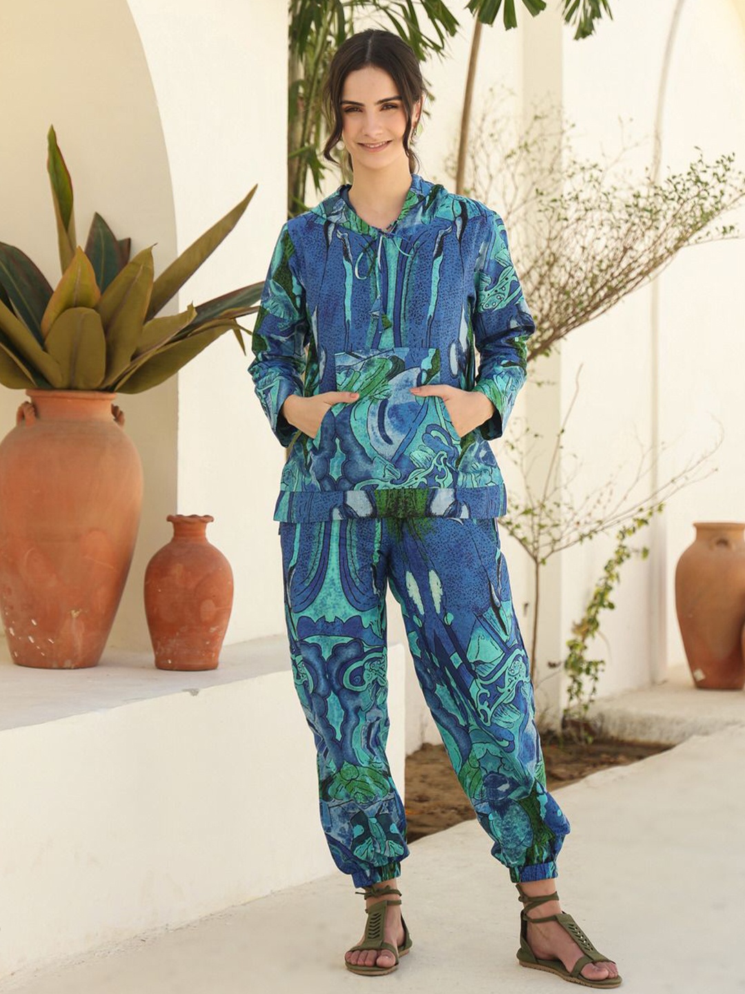 

JISORA Printed Hooded Pure Cotton Sweatshirt With Jogger, Blue