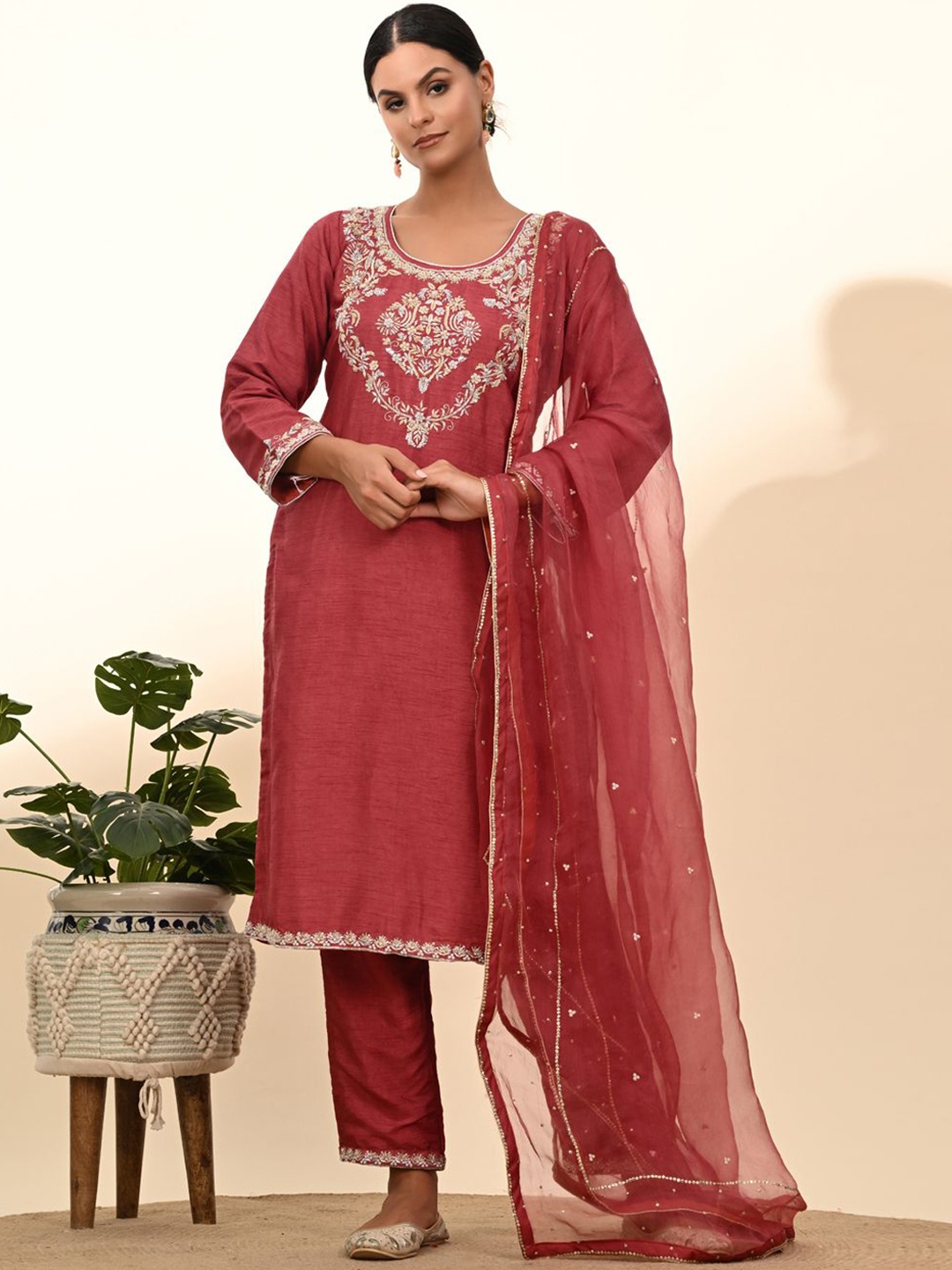 

ZARIKALI Women Ethnic Motifs Embroidered Regular Thread Work Raw Silk Kurta with Trousers & With Dupatta, Red