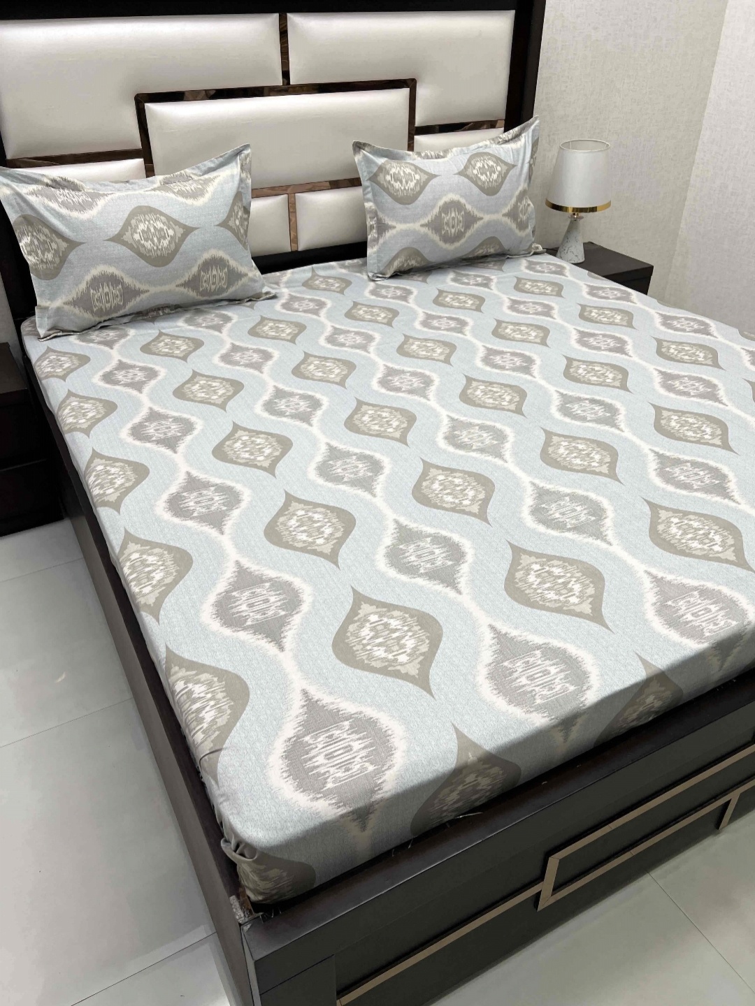 

Pure Decor Blue & Brown Ethnic Motifs Queen Bedsheet with 2 Pillow Covers