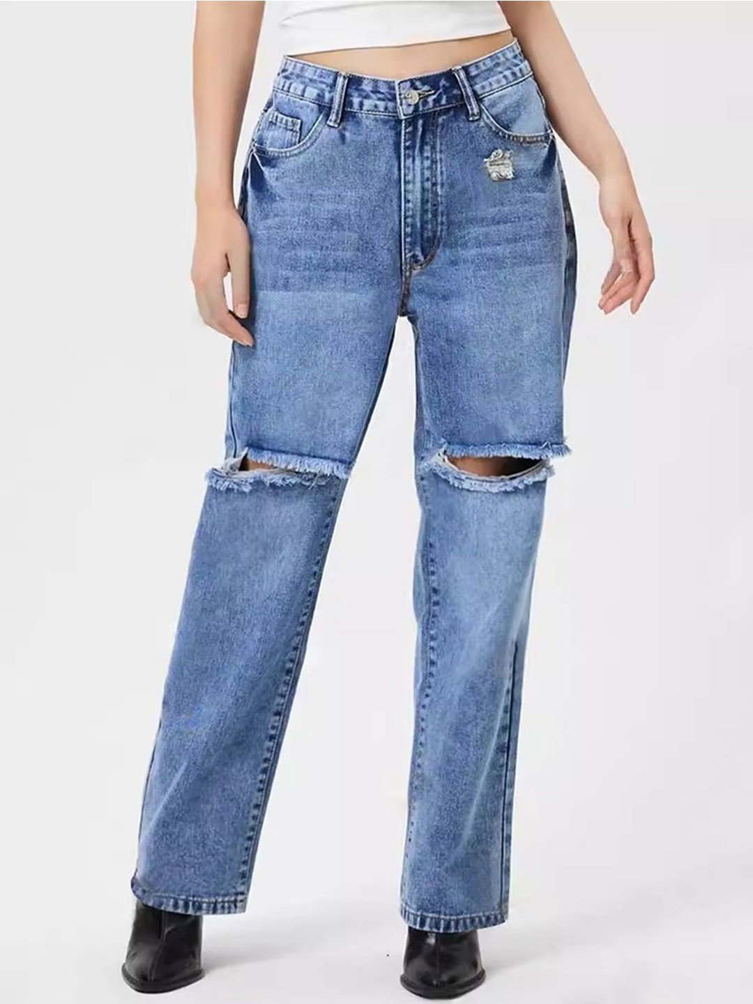 

StyleCast x Revolte Women Slash Knee Light Fade Jeans, Blue