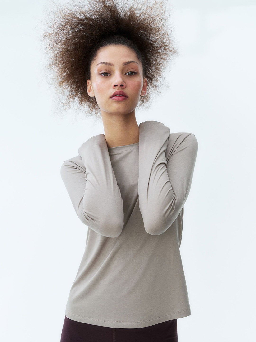 

H&M Long-Sleeved Sports Top In DryMove, Beige