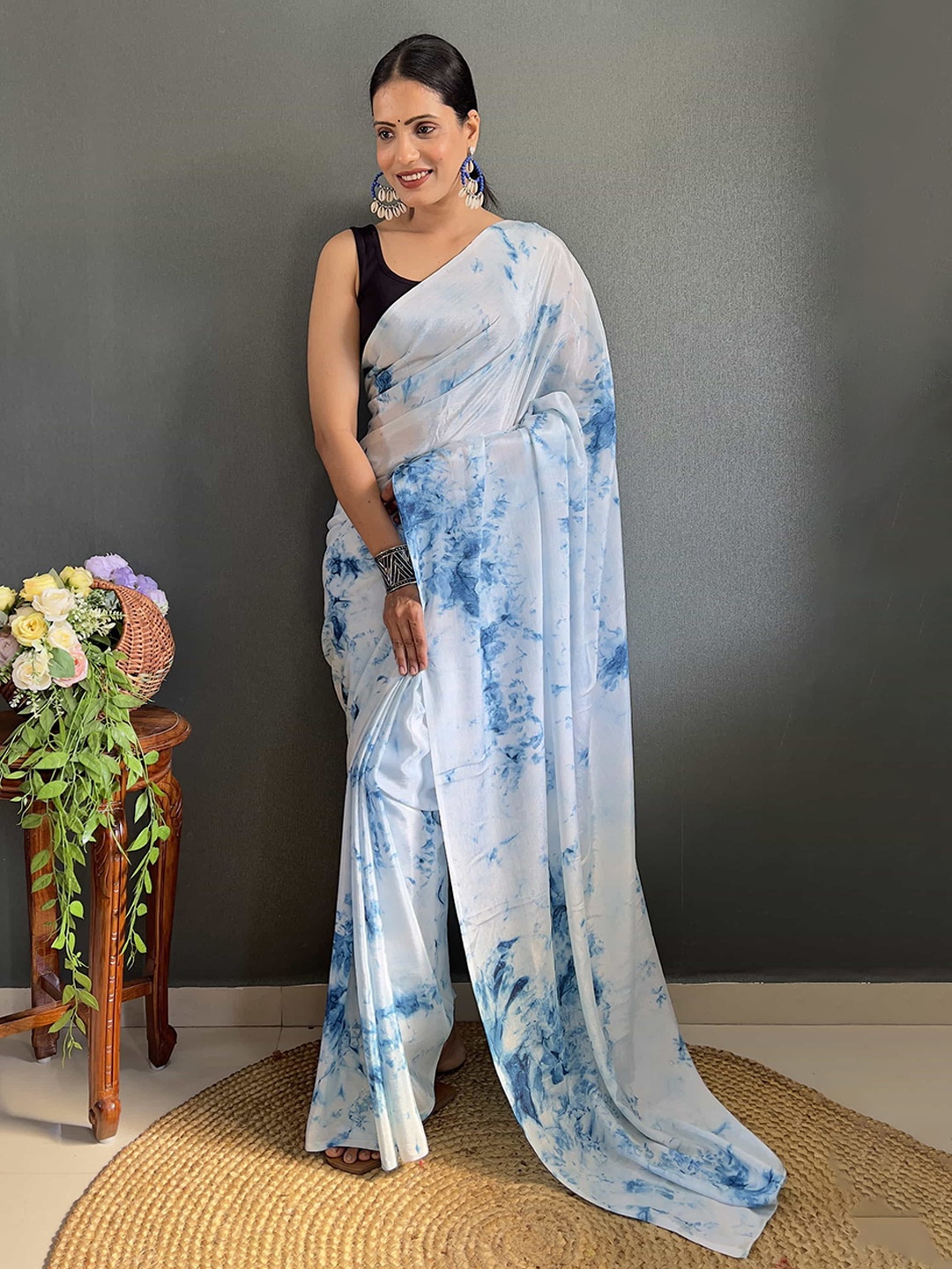 

KALINI Tie and Dye Pure Chiffon Ready to Wear Saree, Blue