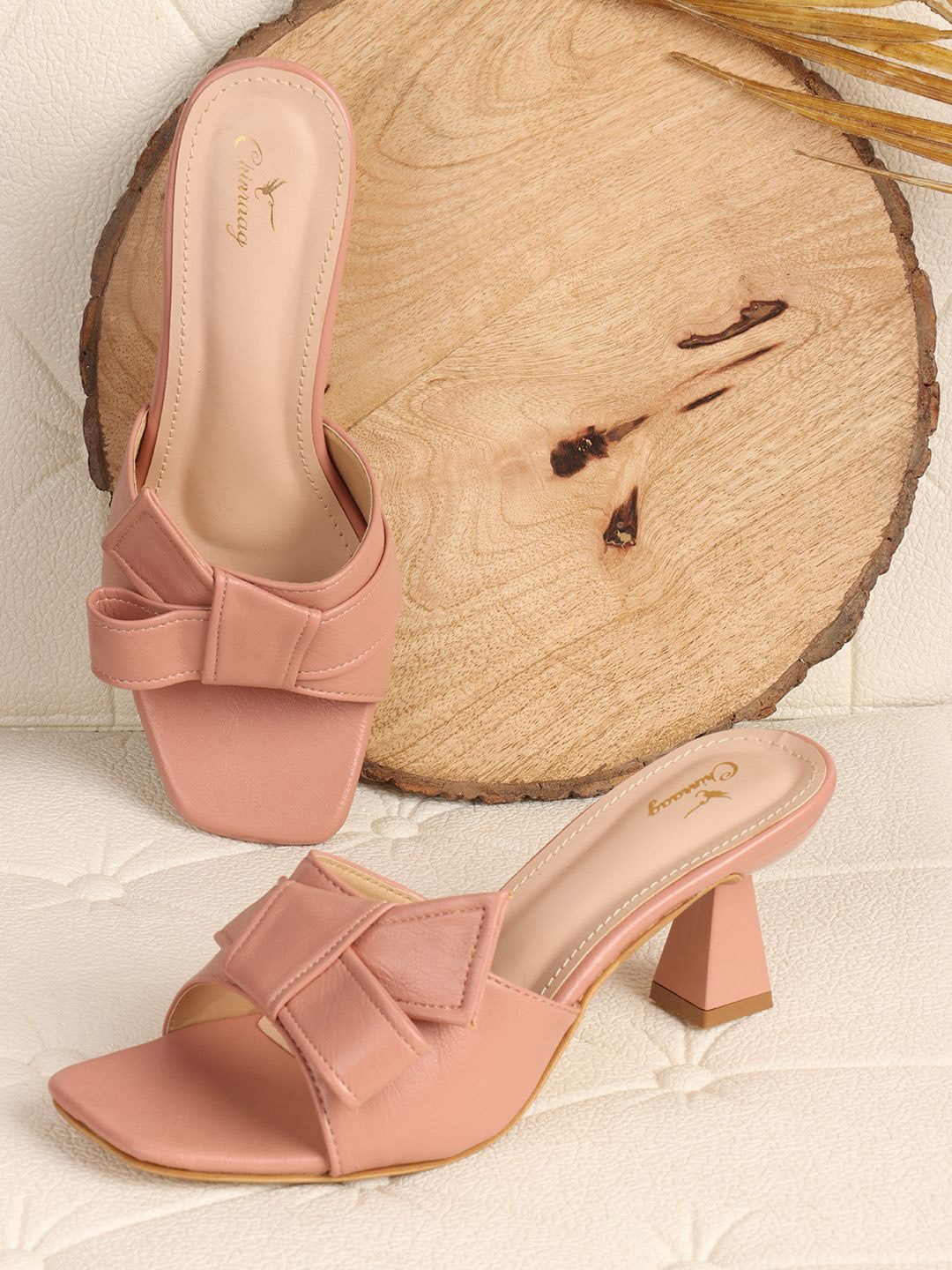 

CHINRAAG Block Sandals with Bows, Pink