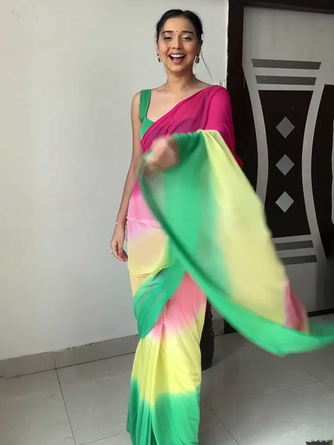 

KALINI Ombre Pure Georgette Holi Ready to Wear Saree, Pink