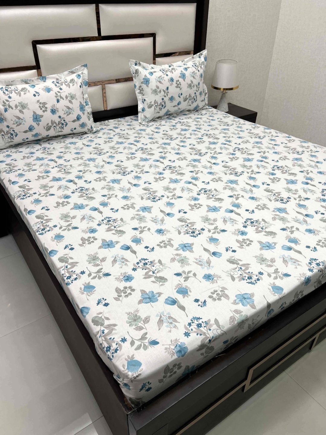 

Pure Decor White & Blue Floral 300 TC Queen Bedsheet with 2 Pillow Covers
