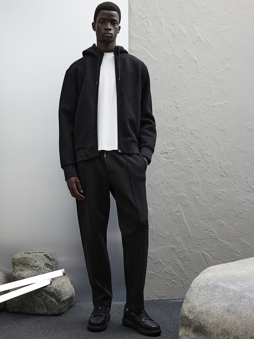 

H&M Slim Fit Tailored Joggers, Black