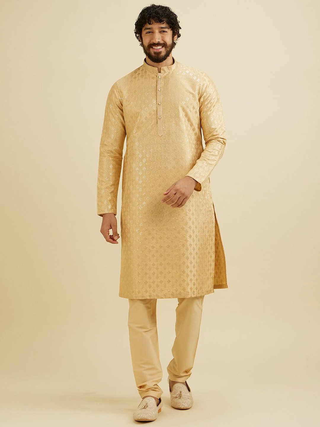 

Manyavar Men Ethnic Motifs Embroidered Regular Sequinned Kurta with Pyjamas, Beige