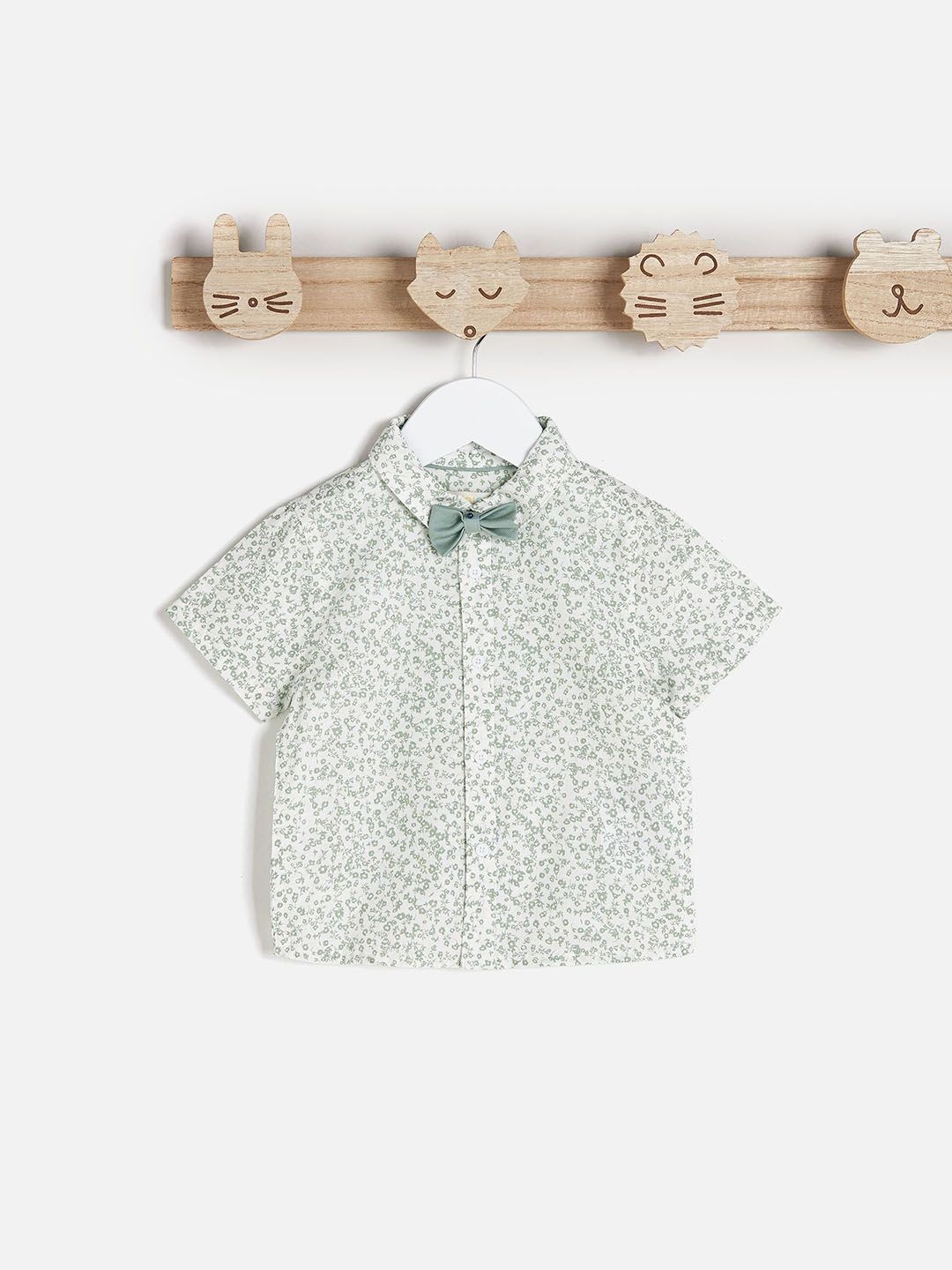 

Juniors by Babyshop Boys Floral Opaque Printed Casual Shirt, Green