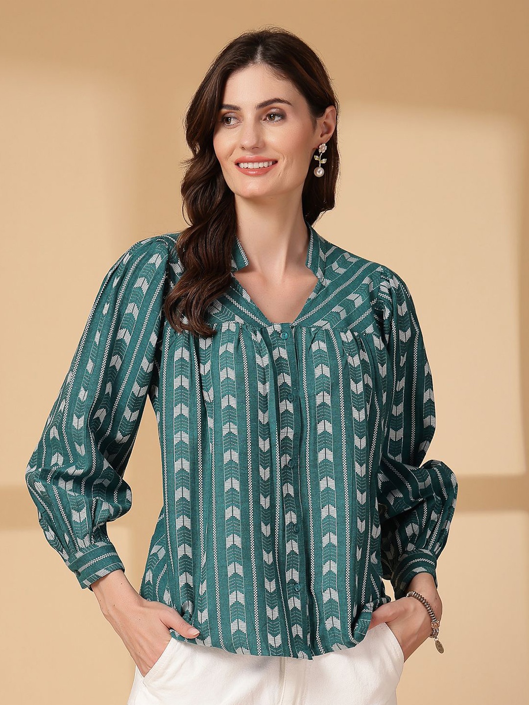 

plusS Women Opaque Printed Casual Shirt, Green