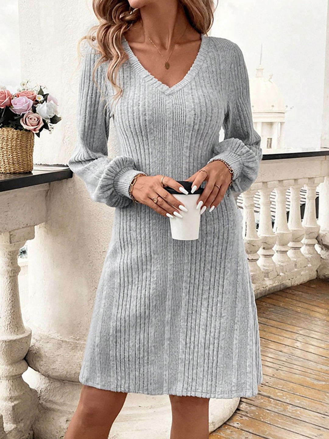 

StyleCast x Revolte Bishop Sleeve Bodycon Dress, Grey