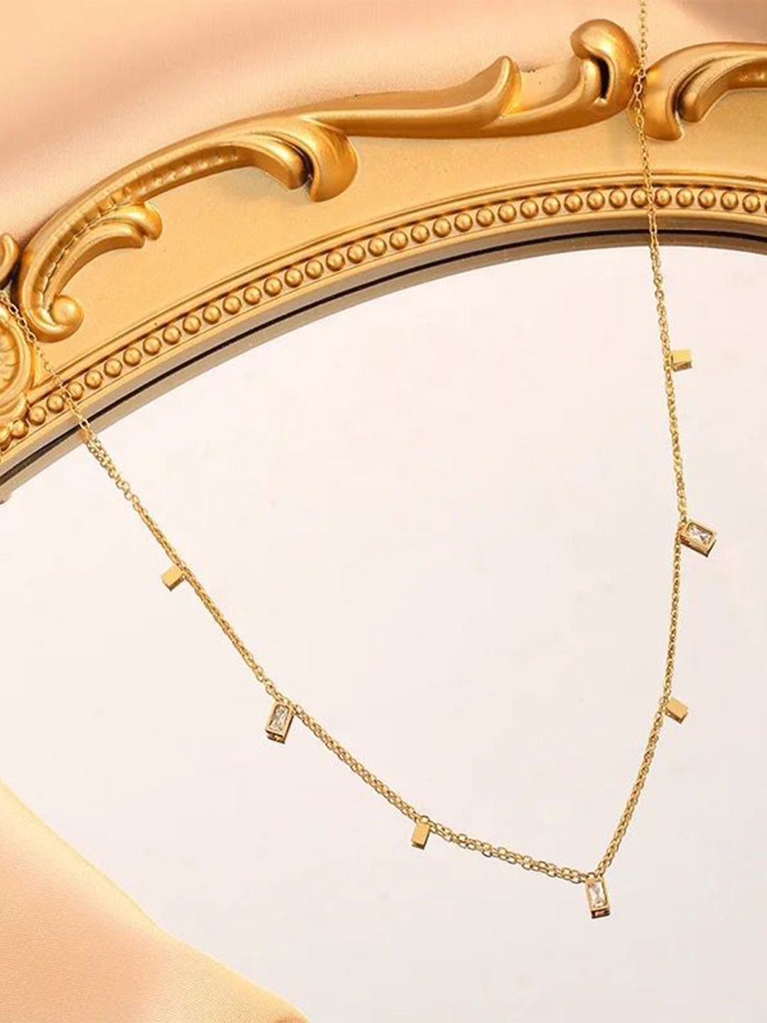 

DressBerry Gold-Plated Necklace