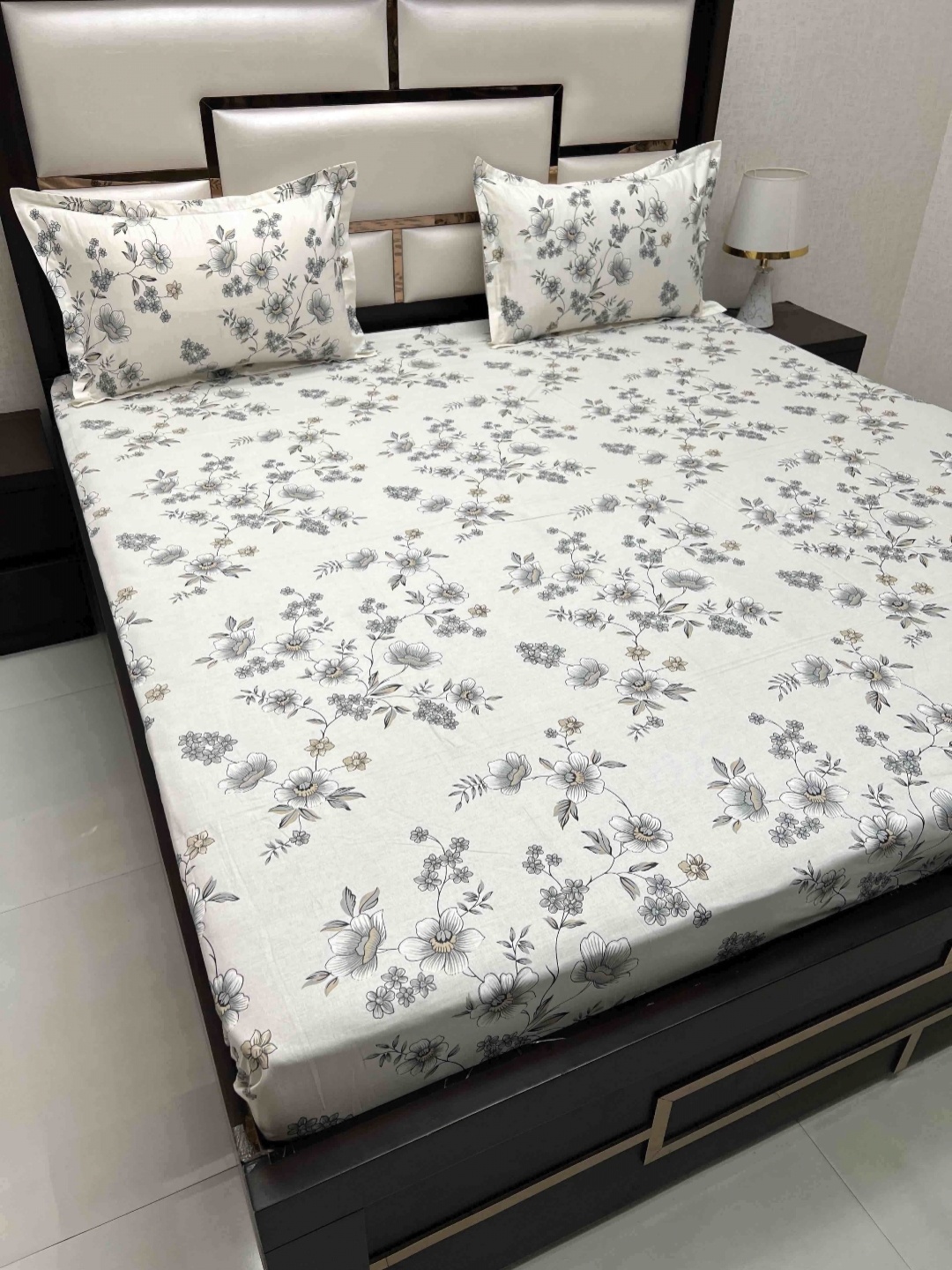 

Pure Decor White & Grey Floral Queen Bedsheet with 2 Pillow Covers