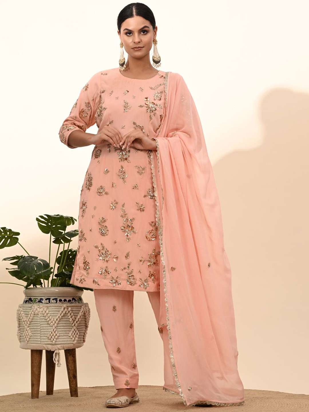 

ZARIKALI Women Floral Embroidered Regular Zardozi Silk Georgette Kurta with Trousers & With Dupatta, Peach