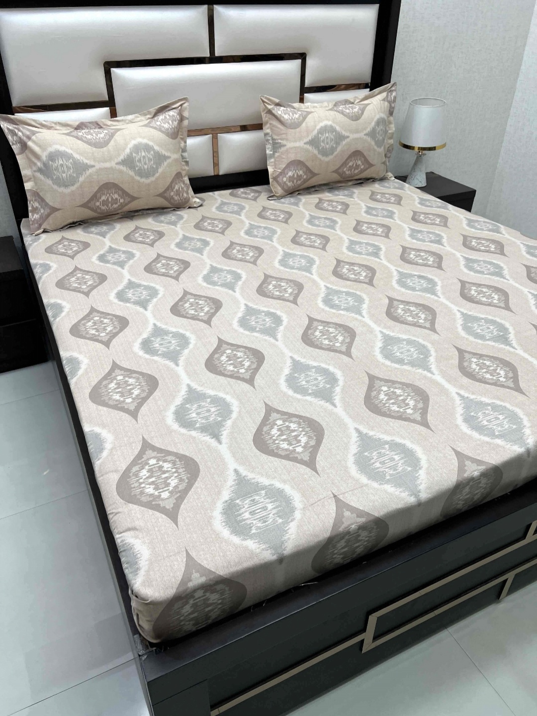 

Pure Decor Brown & Grey Ethnic Motifs 220 TC Queen Bedsheet with 2 Pillow Covers