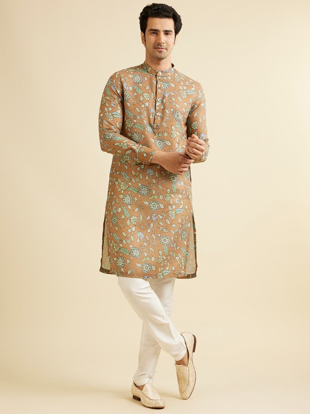 

Manyavar Men Floral Printed Kurta, Green