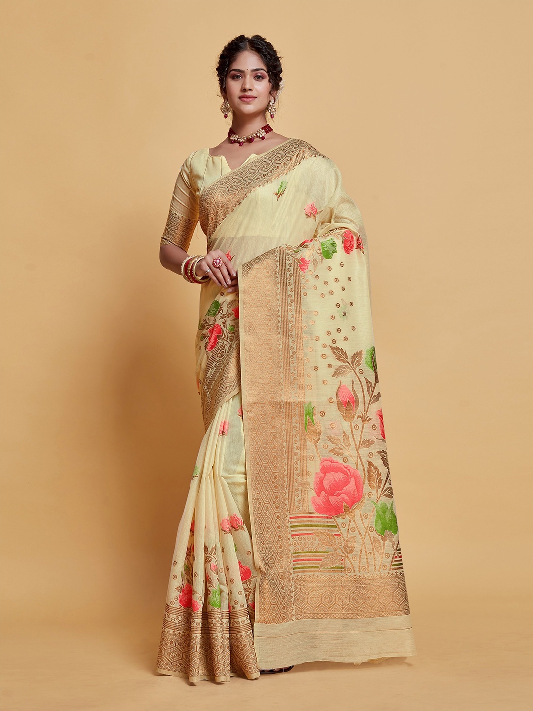 

HEER FASHION Floral Zari Silk Blend Banarasi Saree, Beige