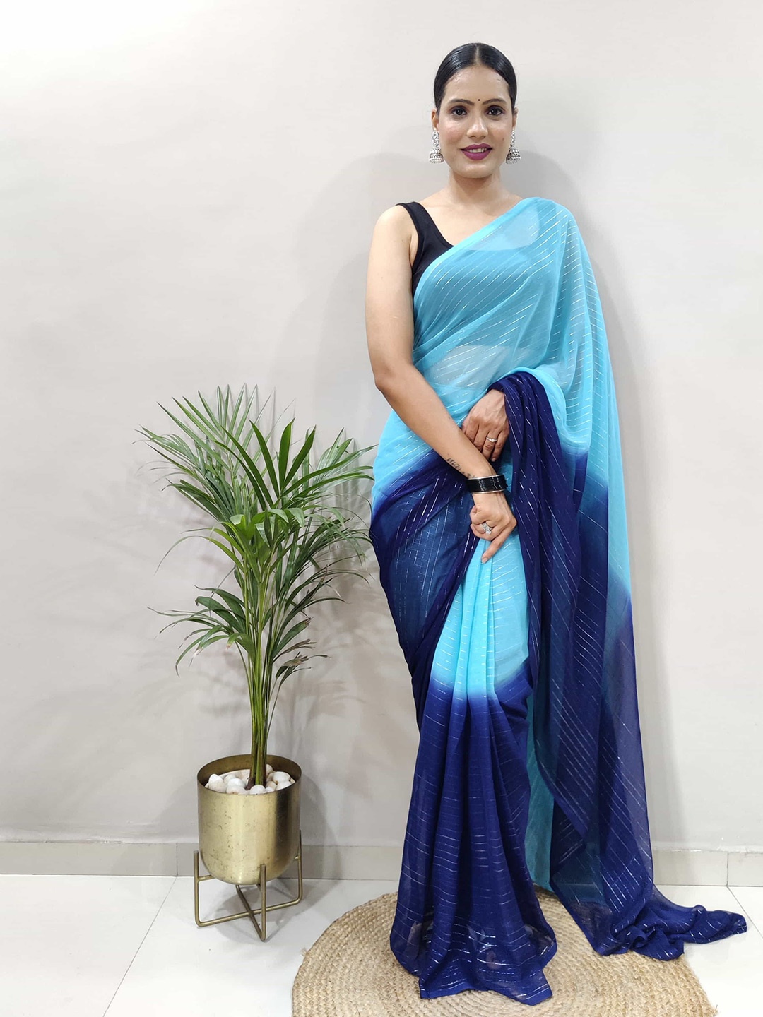 

KALINI Pure Chiffon Ombre Ready to Wear Jamdani Holi Saree, Blue