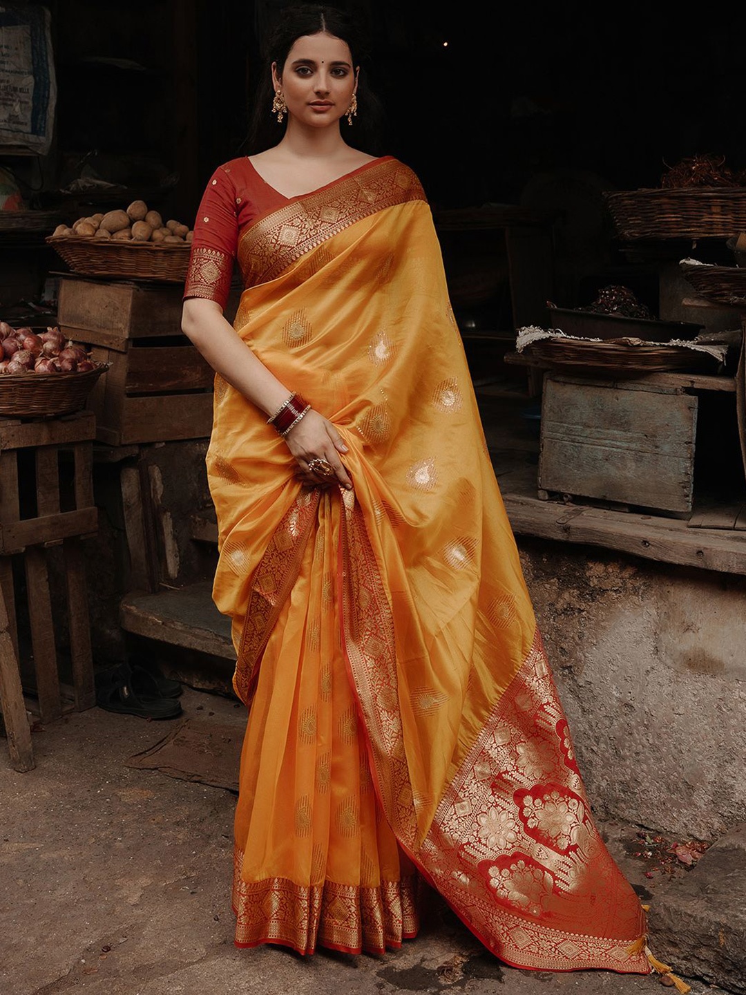 

Satrani Ethnic Motifs Woven Design Zari Tissue Saree, Yellow