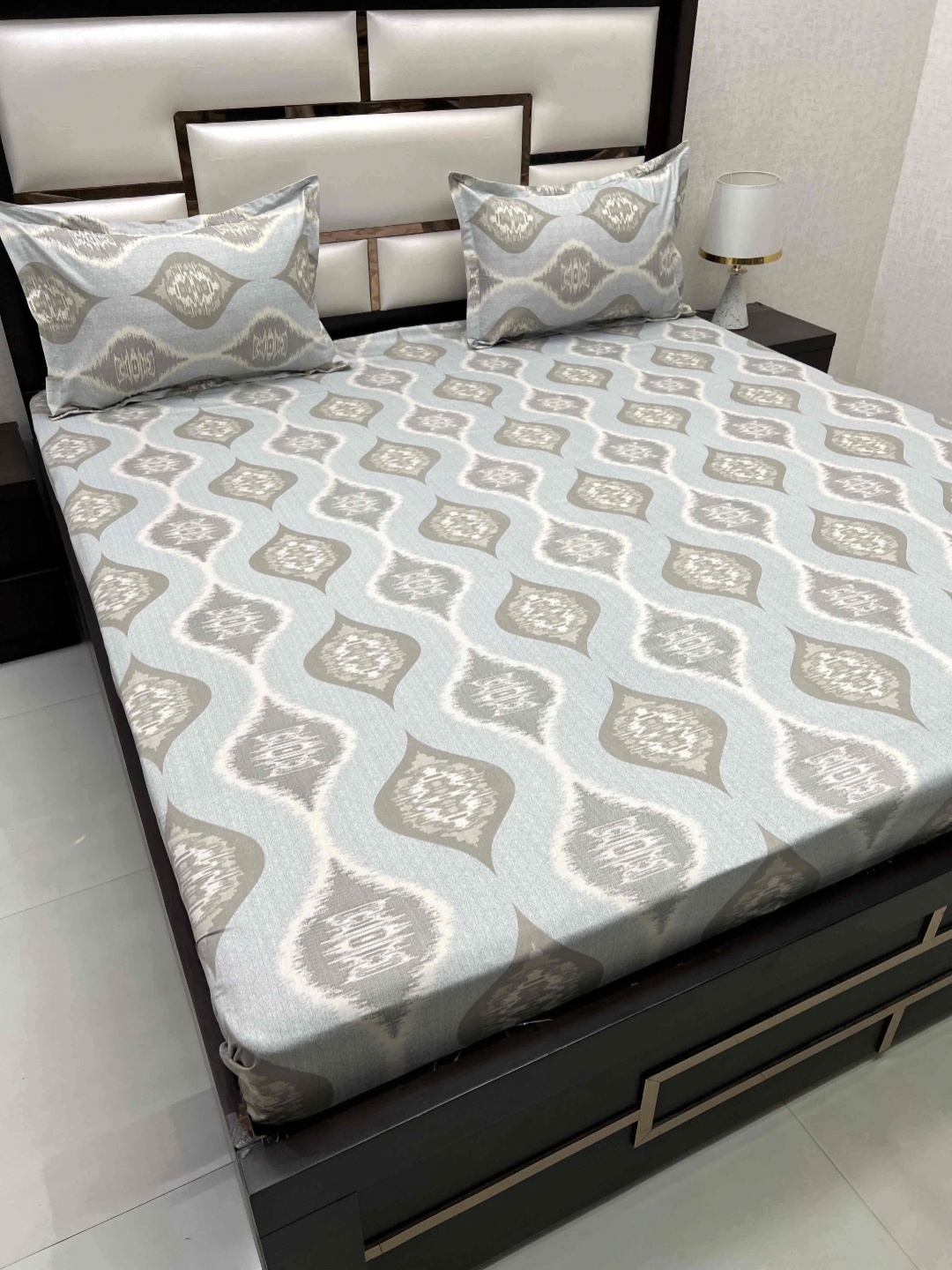 

Pure Decor Blue & Grey Ethnic Motifs 220 TC Queen Bedsheet with 2 Pillow Covers