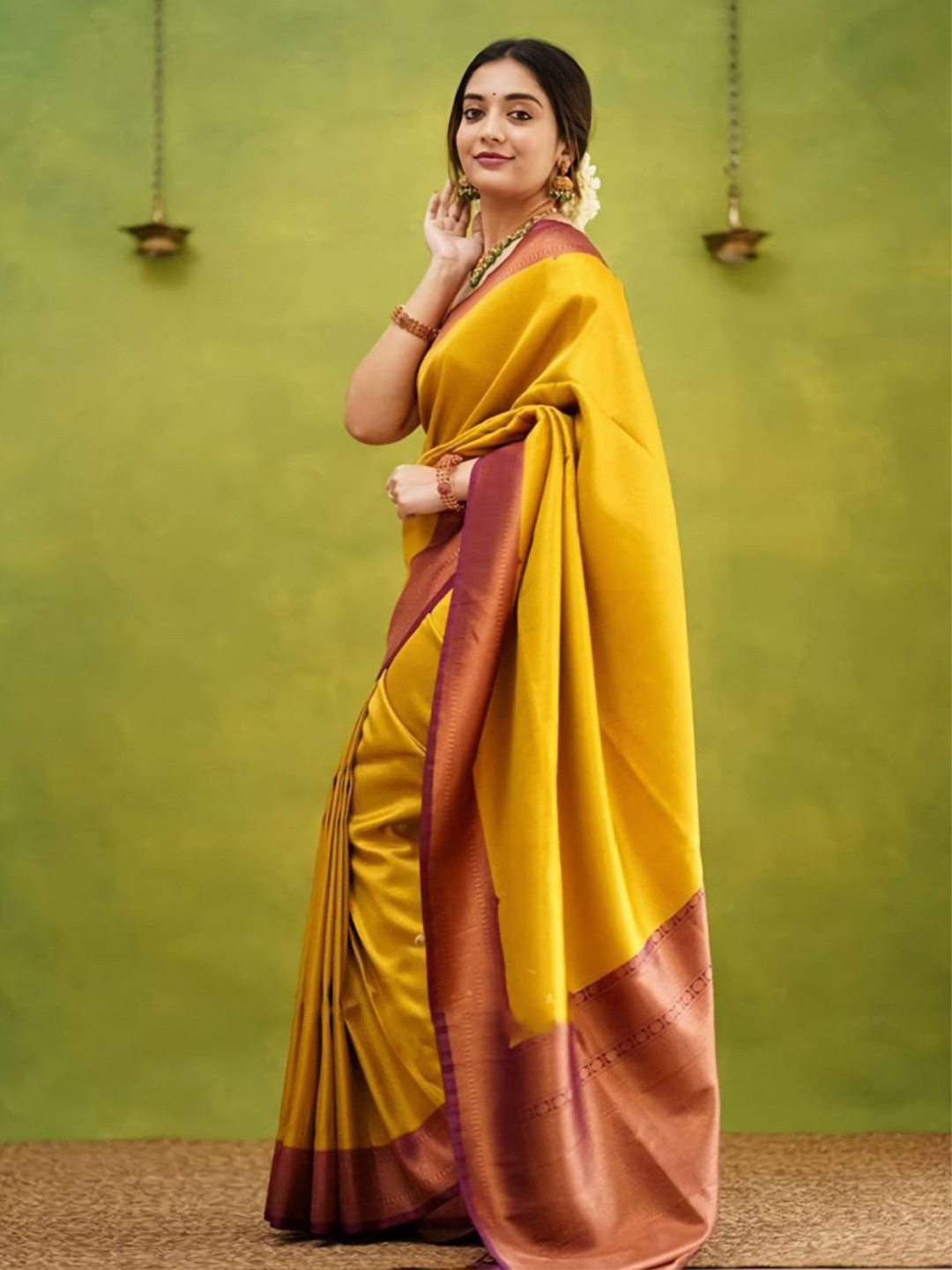 

Areca Designer Woven Design Zari Pure Silk Banarasi Saree, Gold