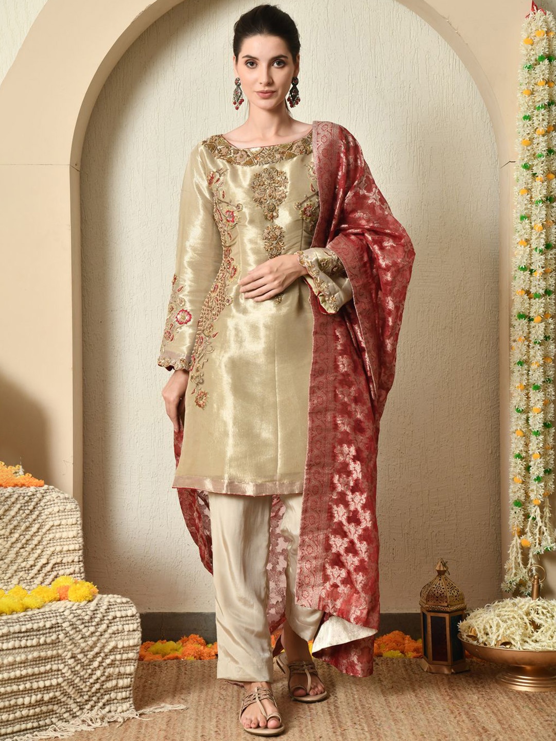 

ZARIKALI Women Ethnic Motifs Embroidered Regular Beads and Stones Kurta with Trousers & With Dupatta, Gold