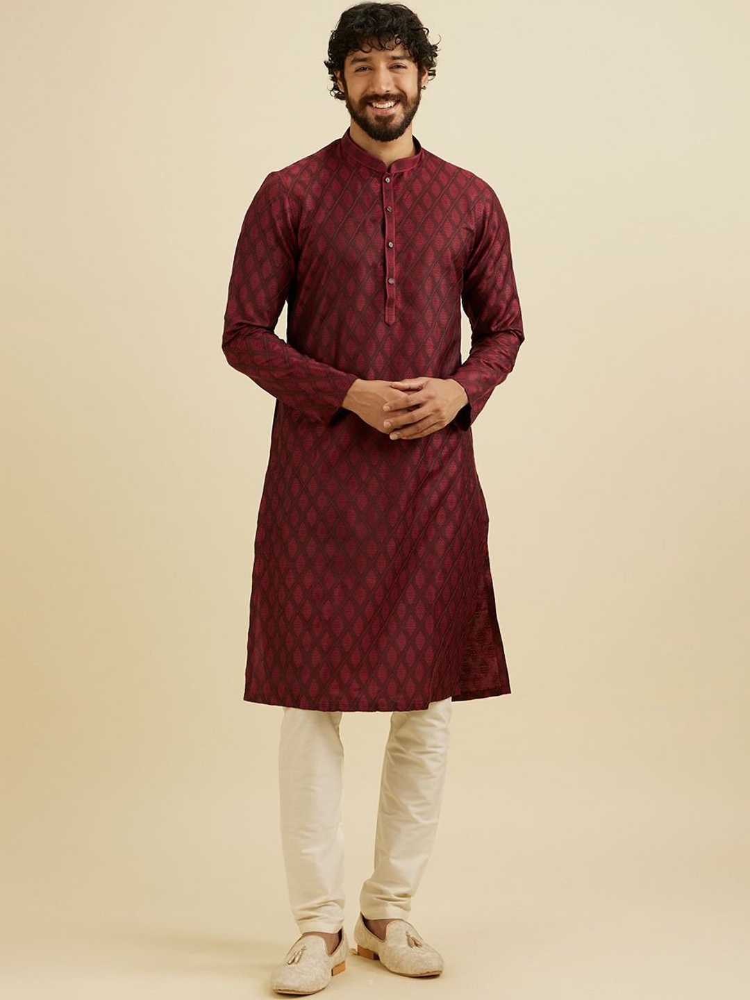 

Manyavar Men Regular Kurta with Pyjamas, Maroon