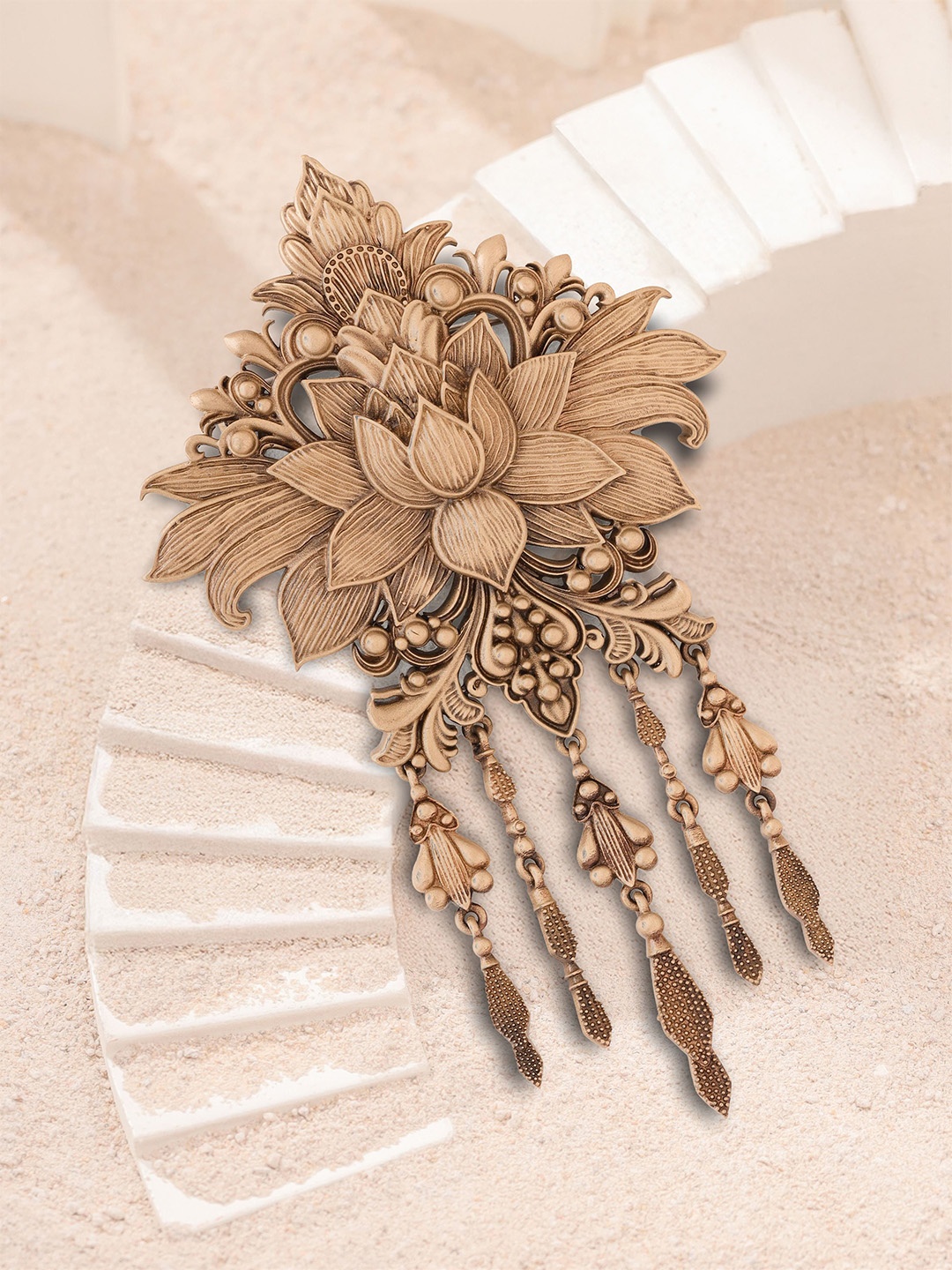 

COSA NOSTRAA Men Brooch, Metallic